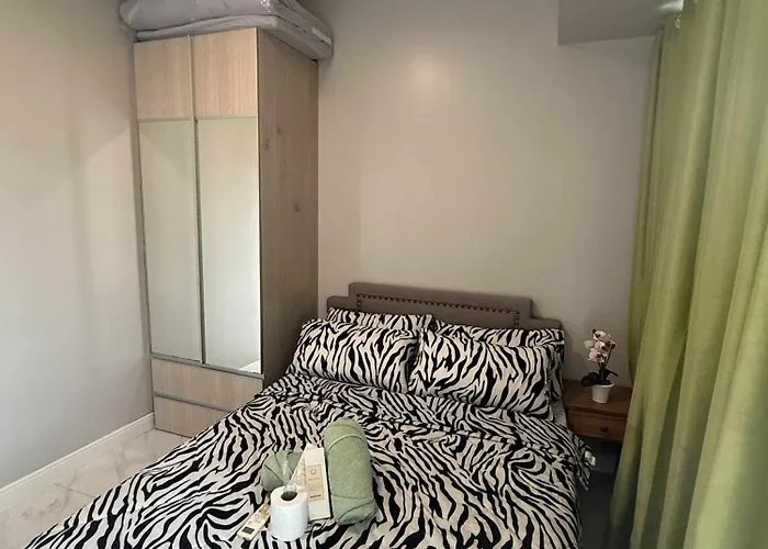 Staycation By The Bay Hotel 5*