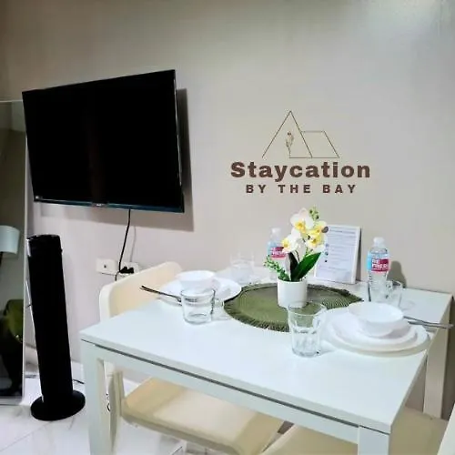 Staycation By The Bay Hotel 5*