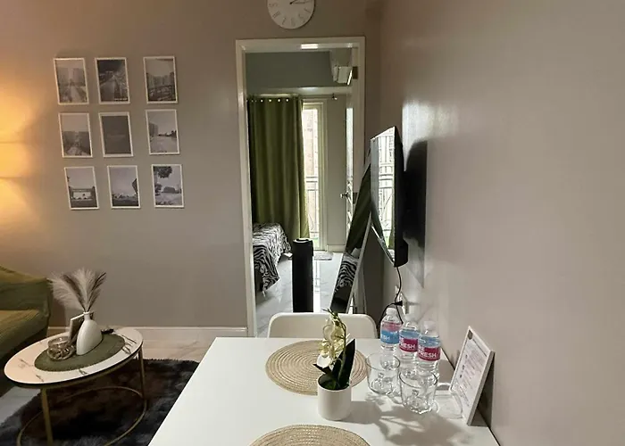 Hotel Staycation By The Bay 5*