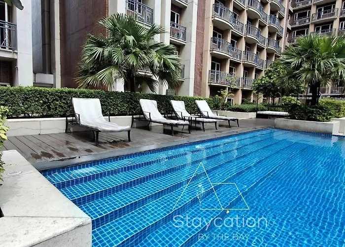 Staycation By The Bay Hotel